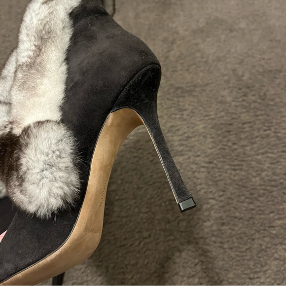 Manolo Blahnik Nestanu Suede Chinchilla Fur Heeled Booties - Picture 8 of 10